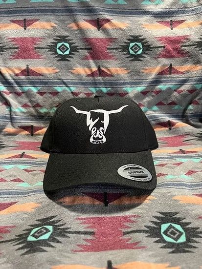 WEST RIVER HAT CO. LOW PROFILE LOGO SNAPBACK CAP - WHITE/BLACK/WHITE