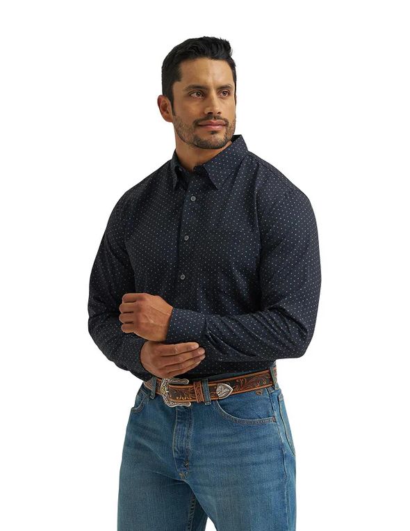 WRANGLER MEN'S LONG SLEEVE CODY JOHNSON PERFORMANCE BUTTON SHIRT - BLACK