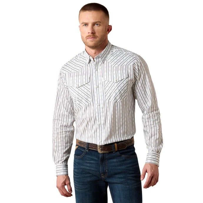 ARIAT MEN'S LONG SLEEVE EVERYTHING CLASSIC FIT PEARL SNAP SHIRT - WHITE GEO STRIPE