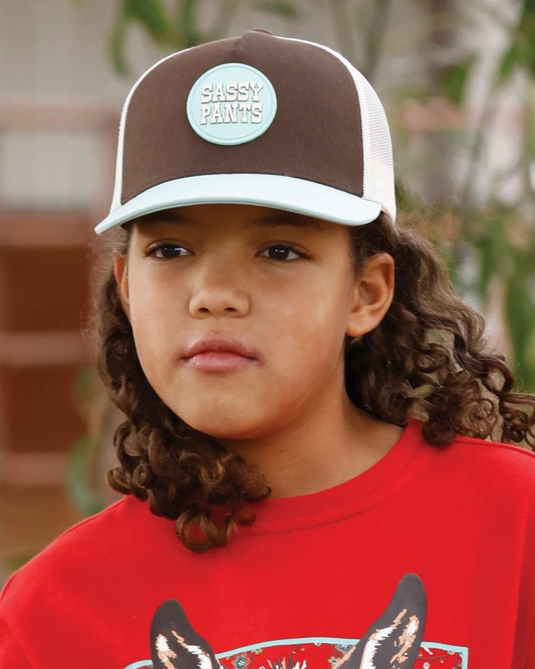 CRUEL GIRLS' TRUCKER CAP - BROWN