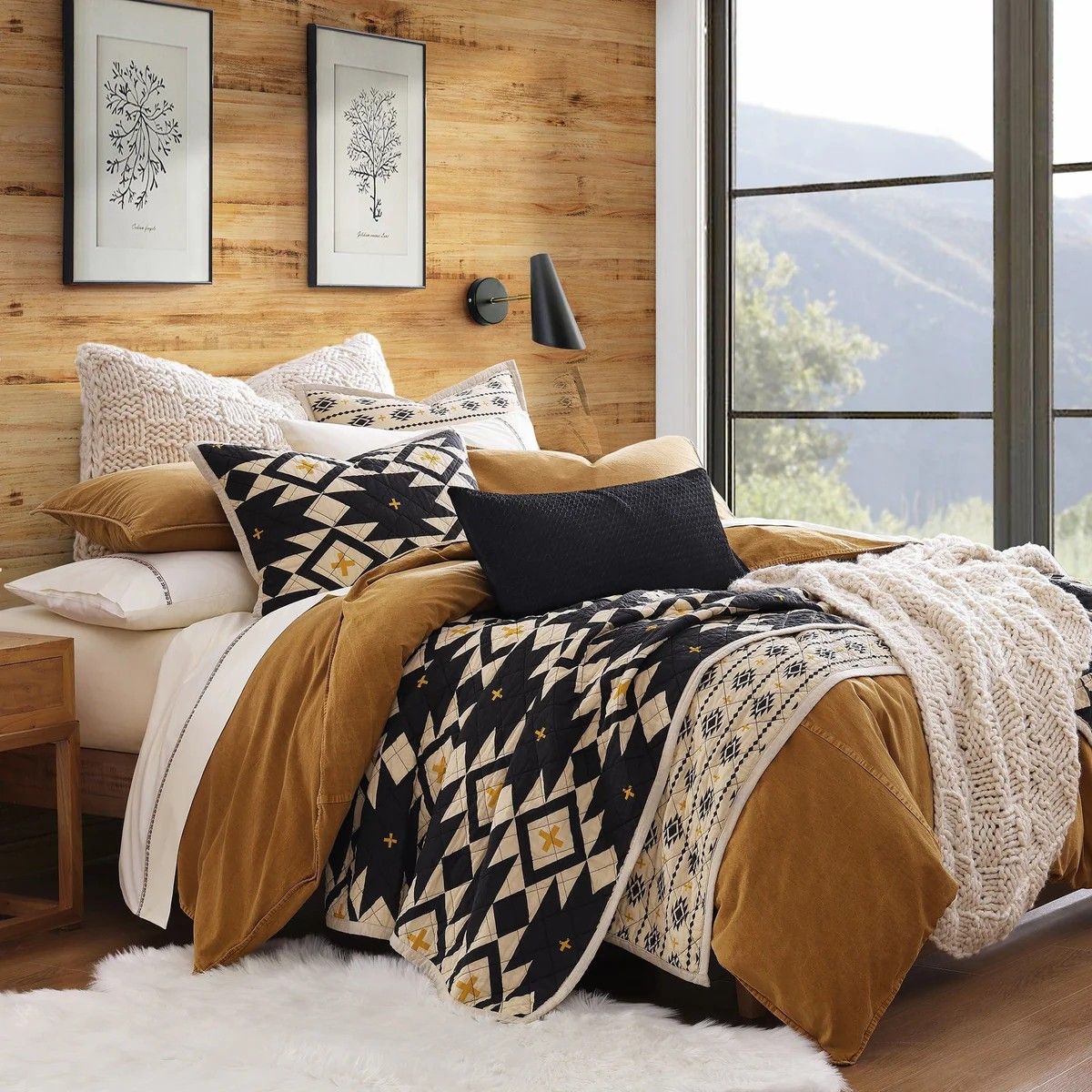 PASEO ROAD HIGH DESERT REVERSIBLE QUILT SET- KING/CAL KING