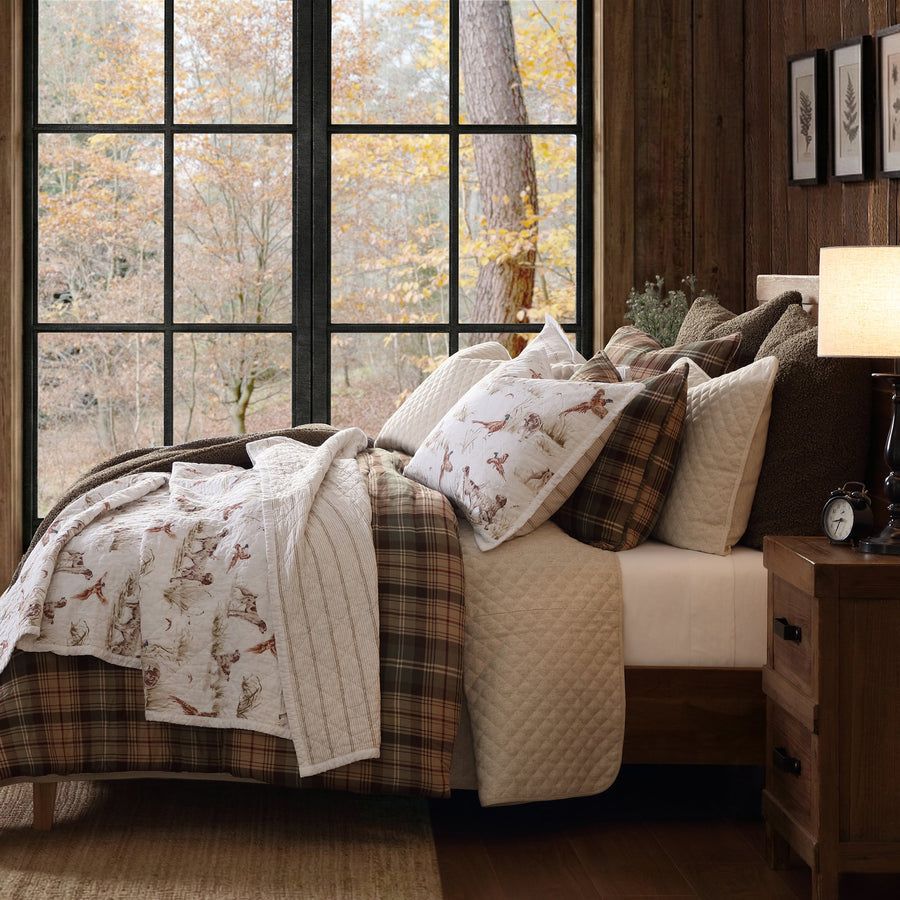 PASEO ROAD HUNT LIFE REVERSIBLE QUILT SET - FULL/QUEEN