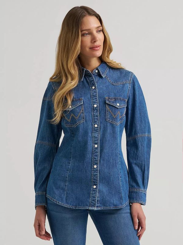 WRANGLER WOMEN'S LONG SLEEVE RETRO AMERICANA DENIM PEARL SNAP SHIRT - DENIM