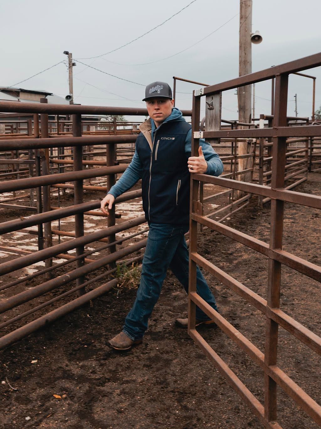CINCH MEN'S BONDED VEST - NAVY