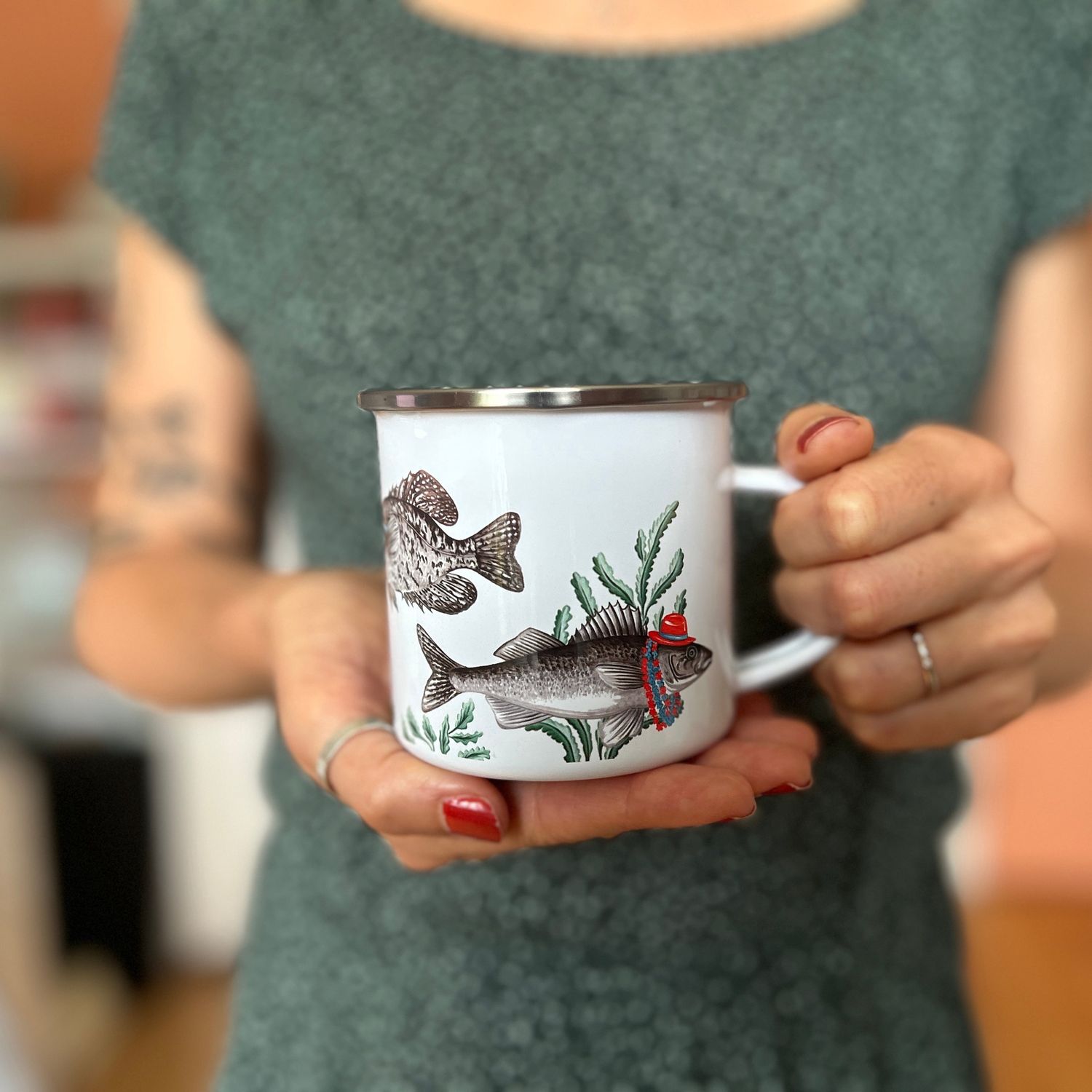 Tasses &quot;poissons d&#39;été&quot; en acier inoxydable émaillée