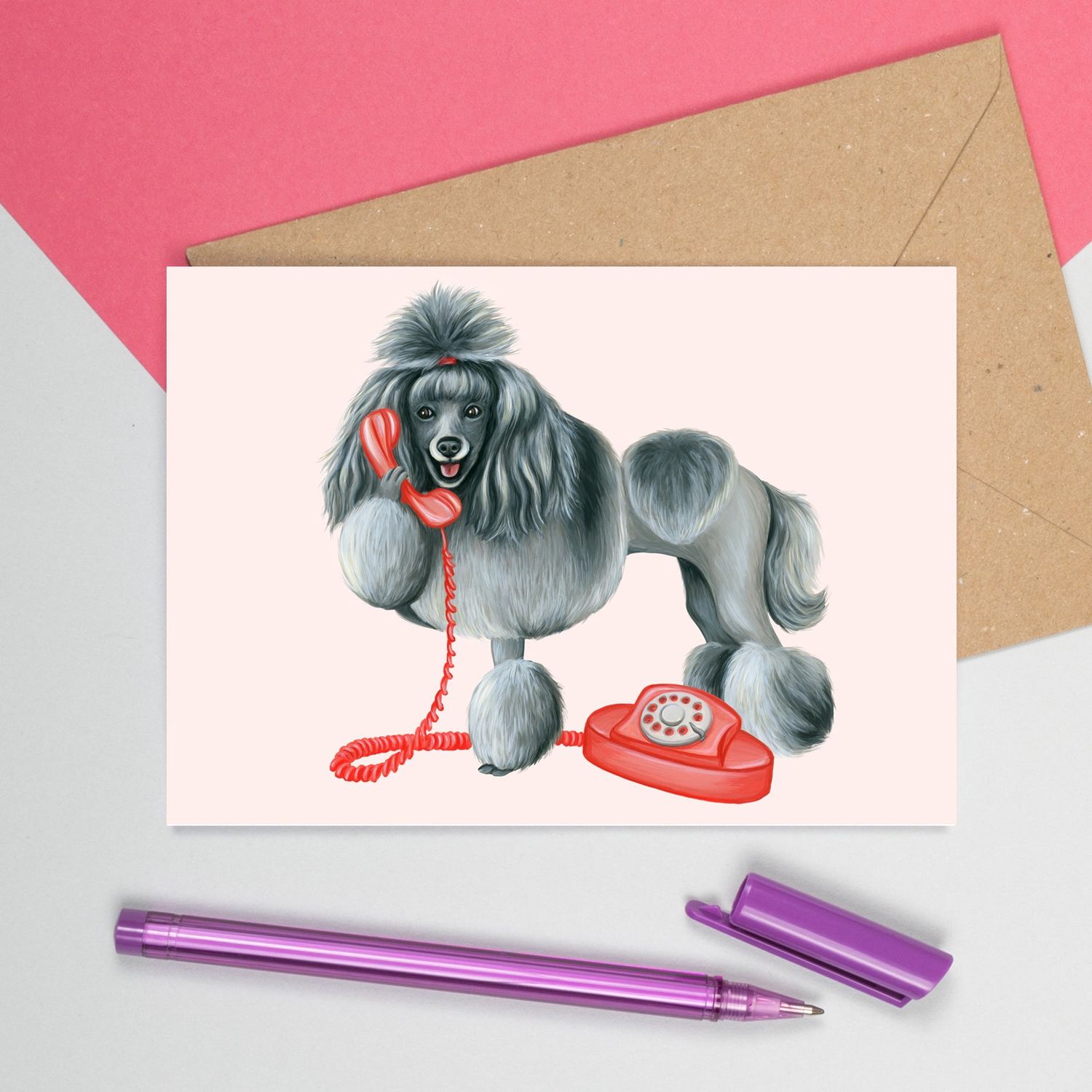 Caniche au téléphone - Carte de souhait