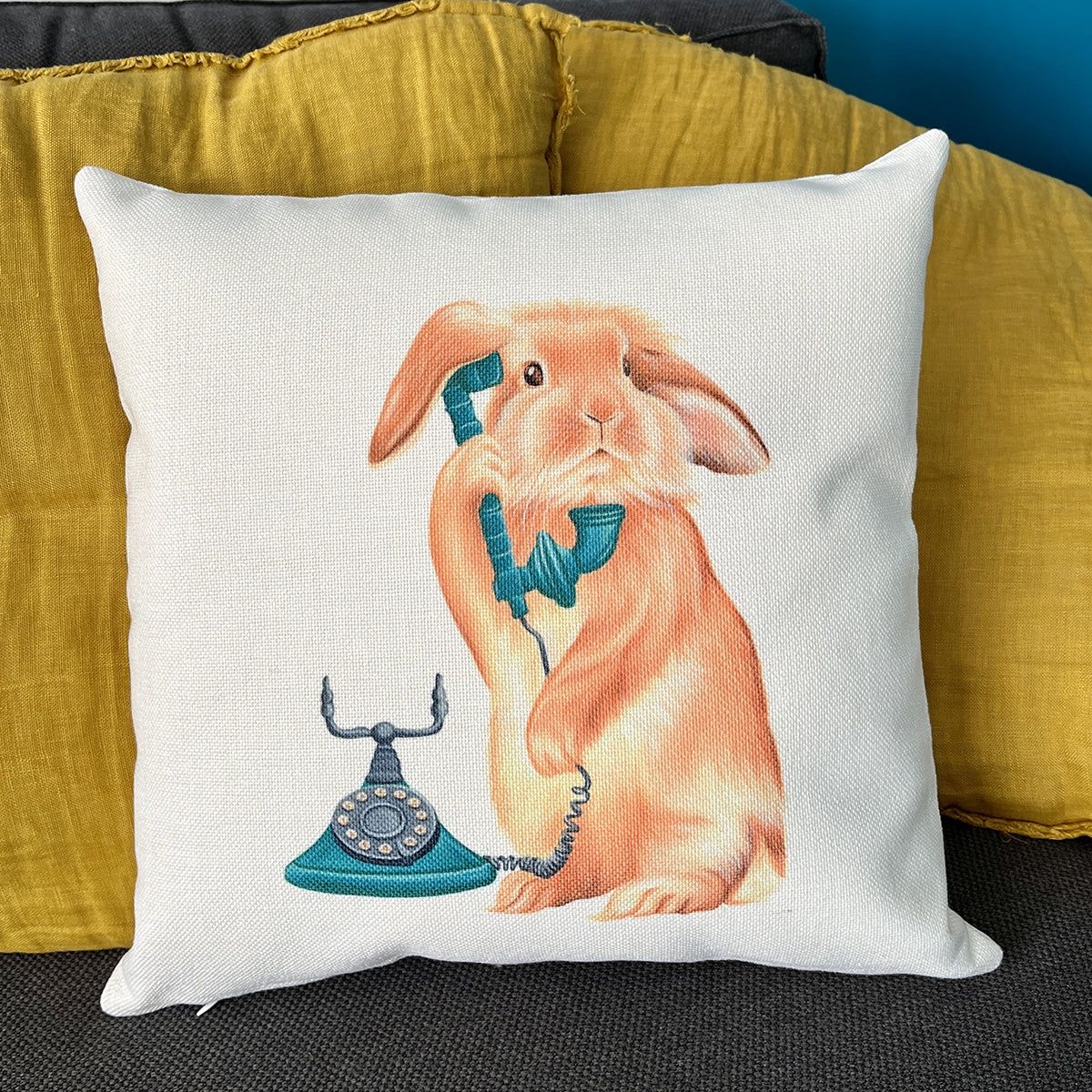 Housse de Coussin - Lapin au téléphone