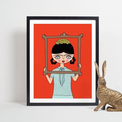 Frida - regardant à travers le cadre - Affiche murale