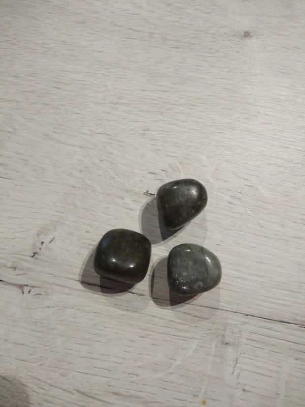 PIERRE ROULEE LABRADORITE