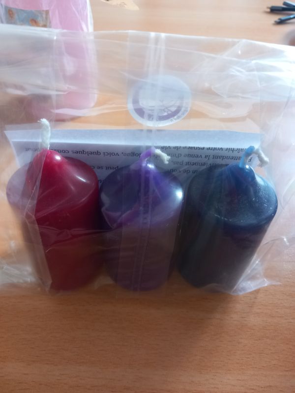 BOUGIES TRIO RITUEL DE NETTOYAGE AVEC BOUGIE OFFERTE POUR L ESPRIT DU LIEU