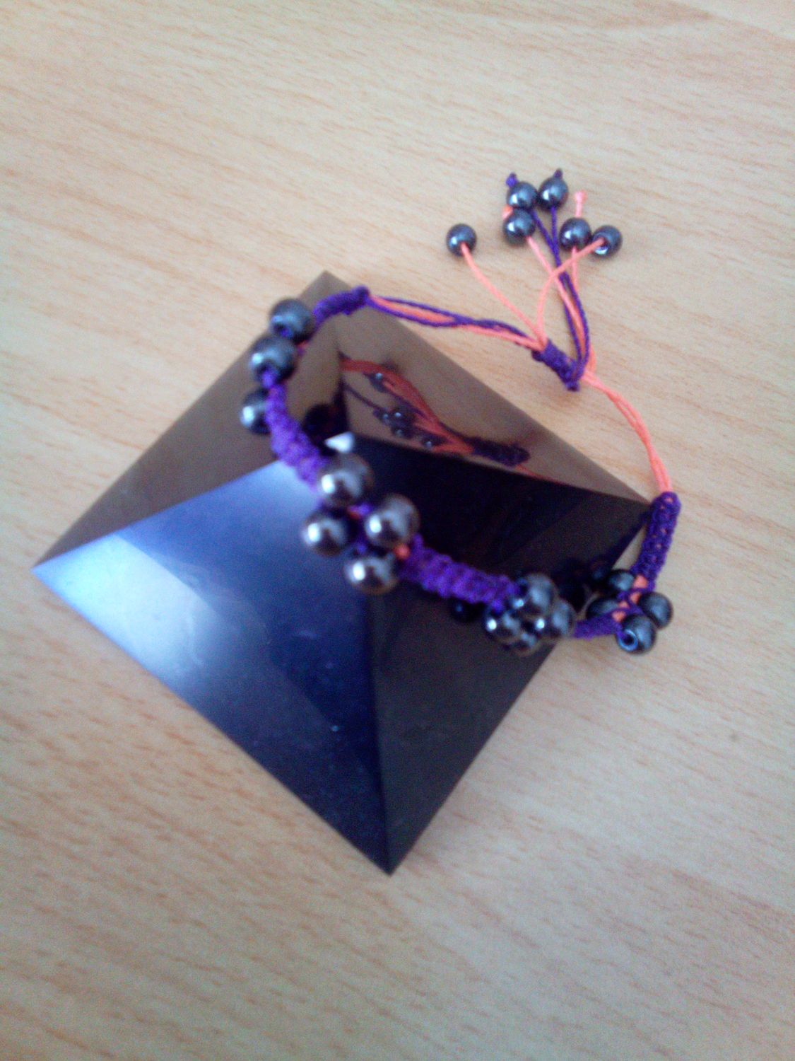BRACELET MACRAME HEMATITE