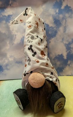Paw Prints &amp; Dog Bones Gnome