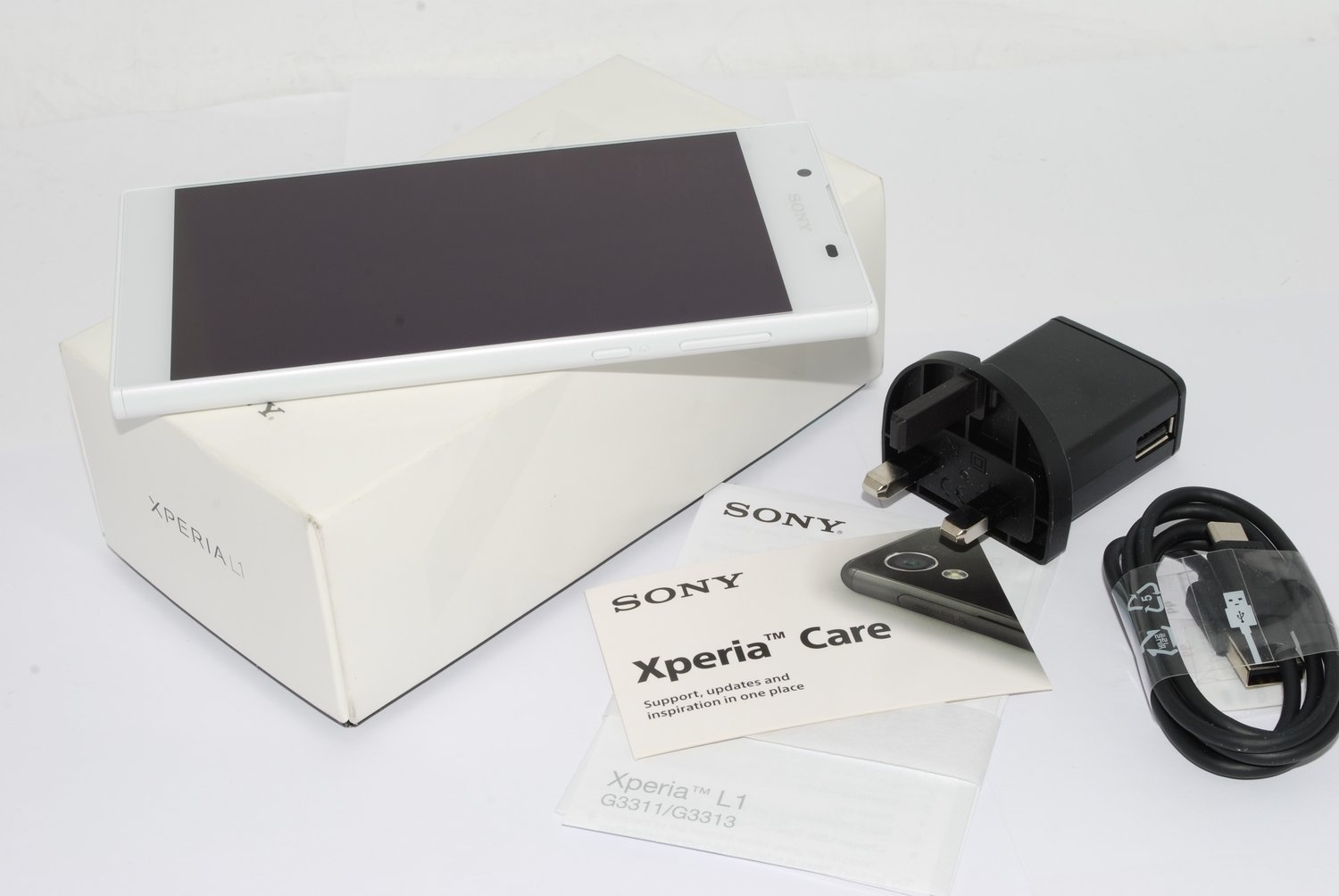 NEW SONY XPERIA L1 G3311 16GB - 13MP CAMERA  4G WHITE UNLOCKED UK STOCK
