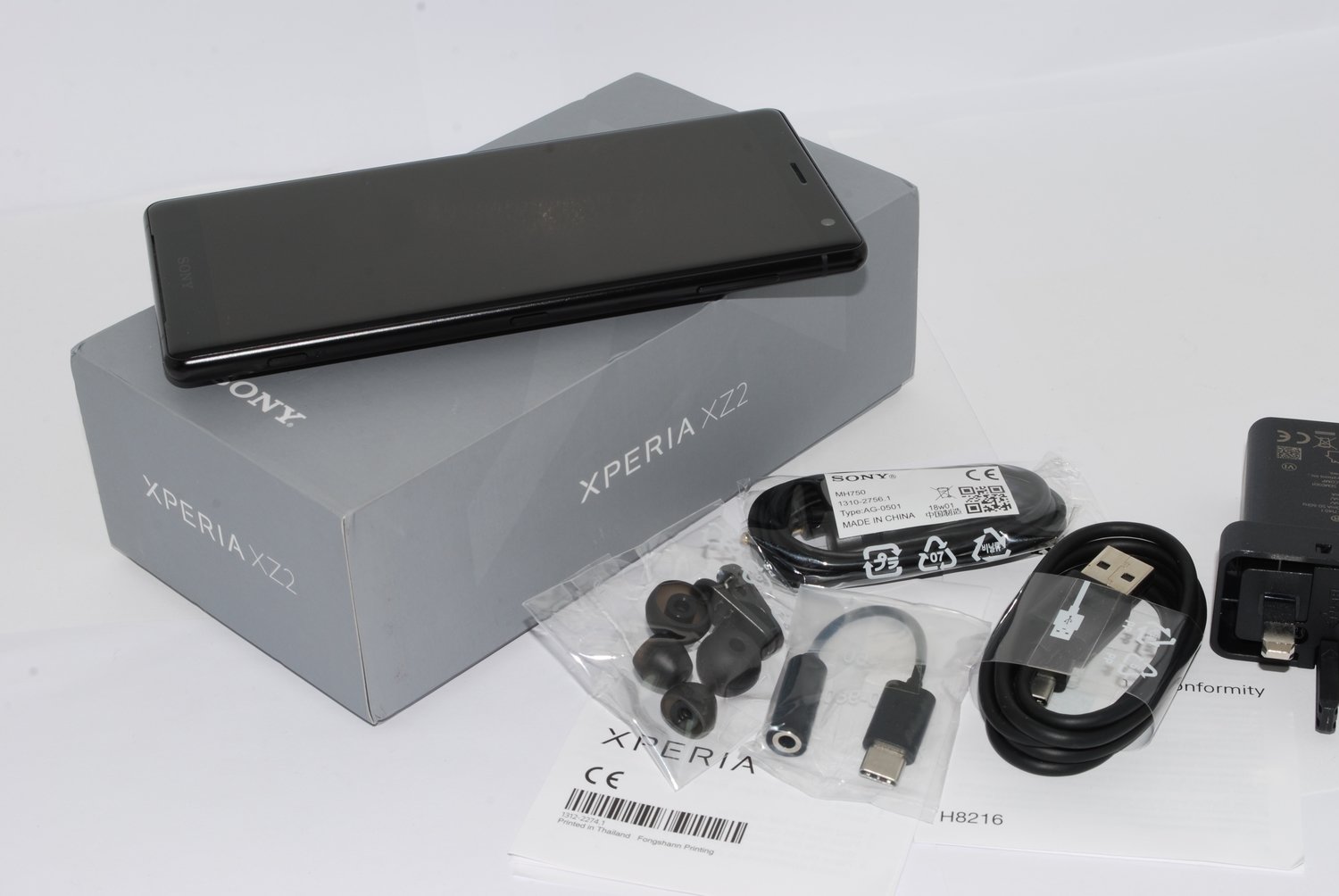 New Sony Xperia XZ2 Black 64GB 5.7" H8216 LTE Android 8.0 Sim Free Unlocked