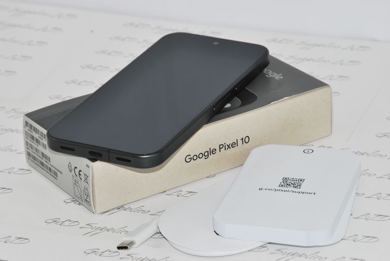 Google Pixel 10 Mobile Phone 128GB (Unlocked) Obsidian 5G Sim-free UK Version  New Condition