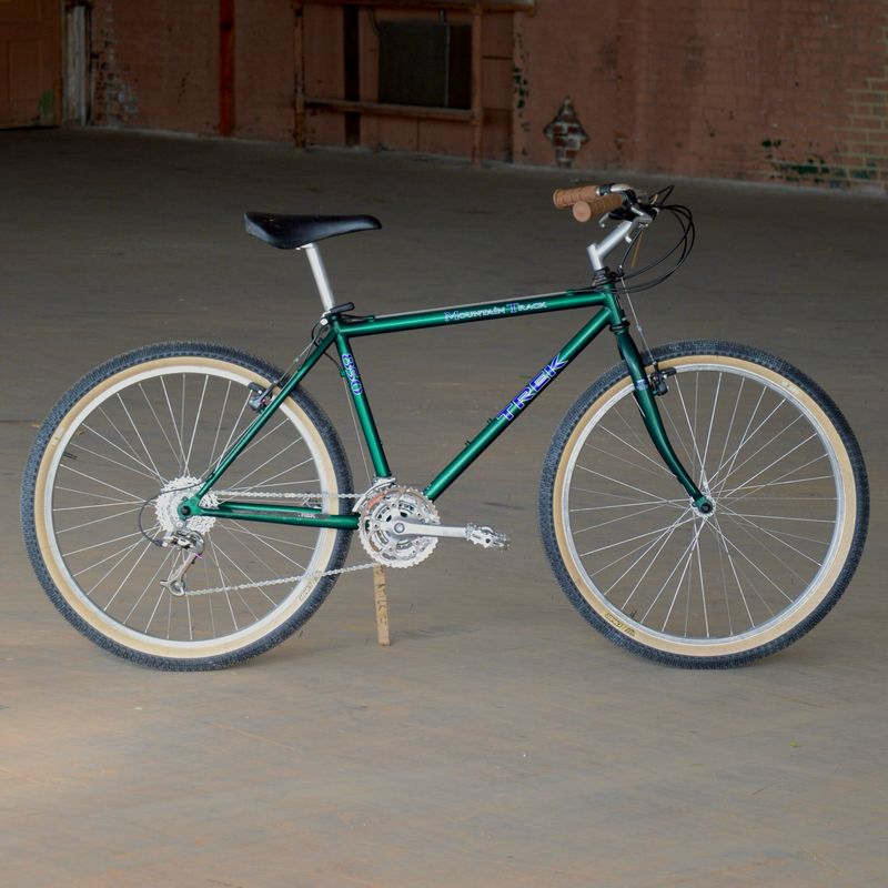 Trek Mountain Track 850(17.5in)