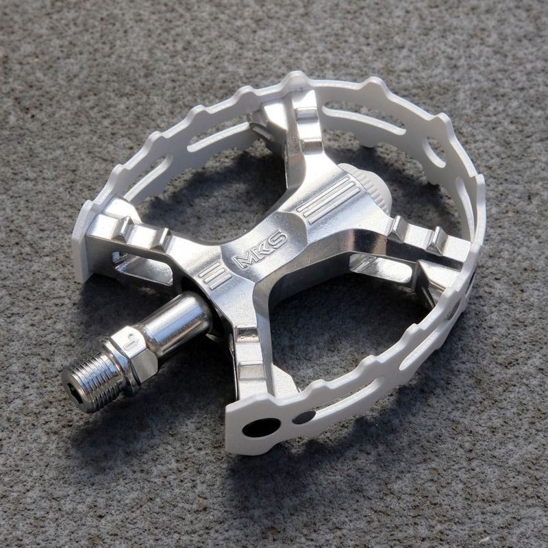 MKS XC-III Pedals 9/16 silver/white