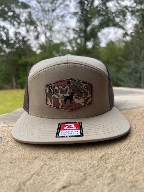 River Rags R168 7 panel Khaki / Brown black Lab patch