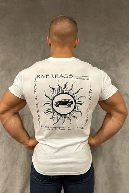 Chasin' the sun White Tee Chasin' the sun White Tee