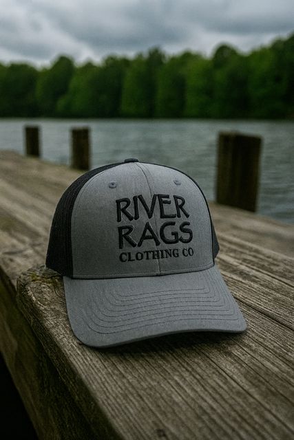River Rags low pro Trucker 115 heather gray on black