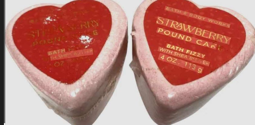 Bath and Body Works Strawberry Pound Cake Bath Fizzy with Shea Butter 4oz
