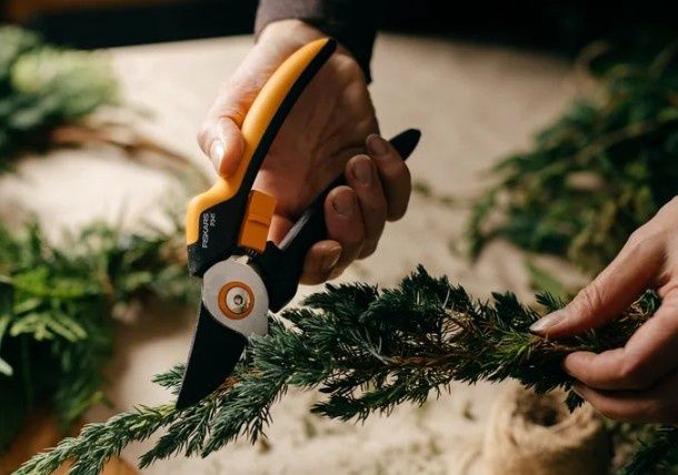 FISKARS 12' POLE PRUNER