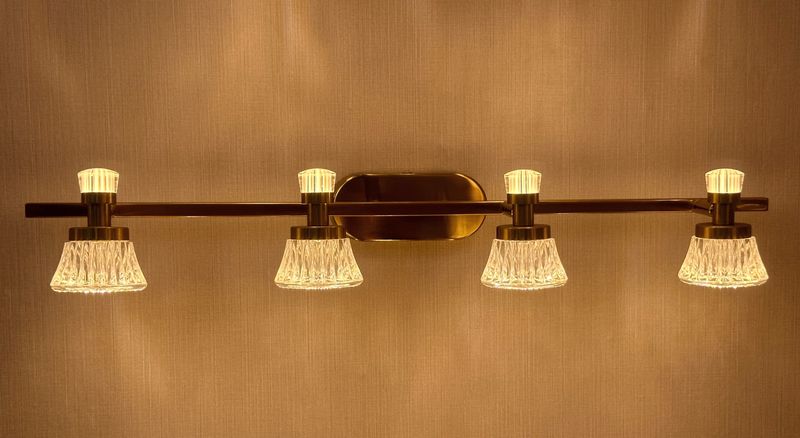 Château Bloom Vanity Light – Mirror Gold &amp; Fluted Crystal Series
