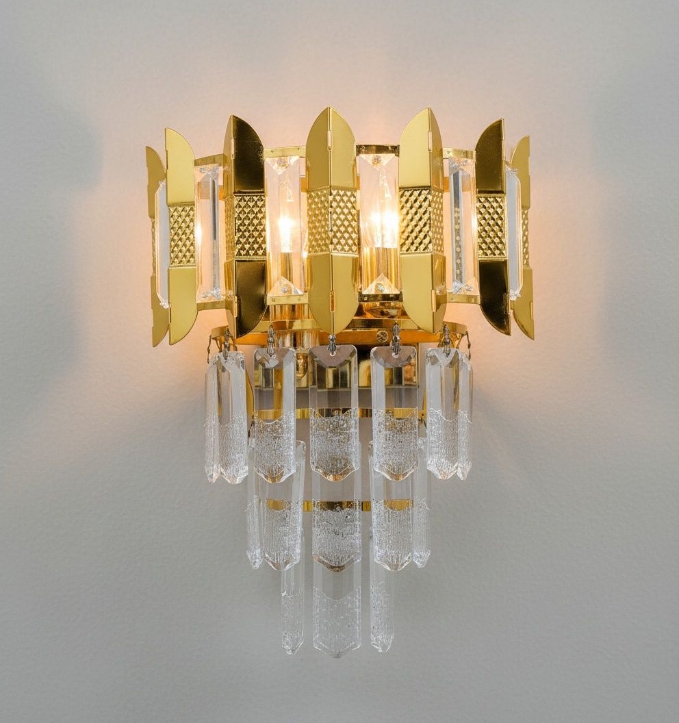 Obsidian Crest Wall Sconce