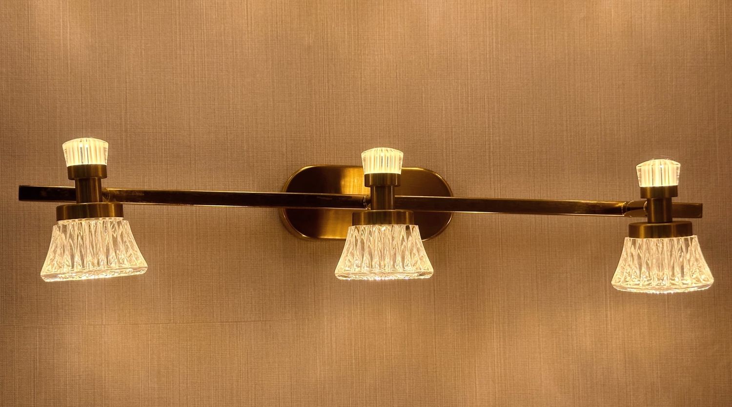 Château Bloom Vanity Light Mirror Gold &amp; Fluted Crystal Series