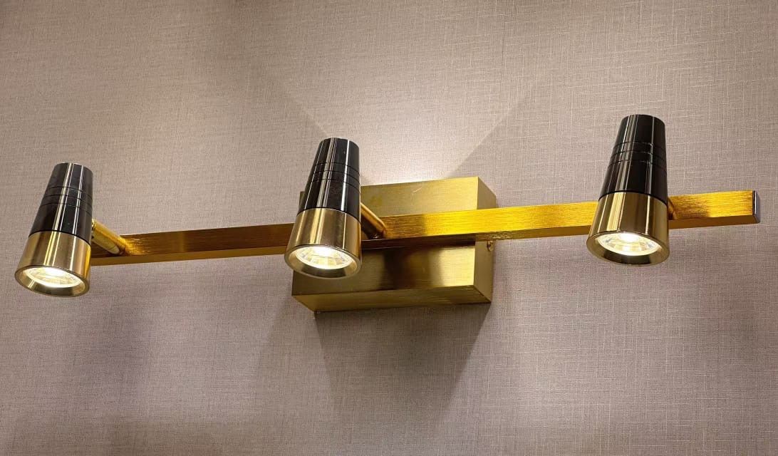 Aurora Beam Vanity Light Brushed Gold Series