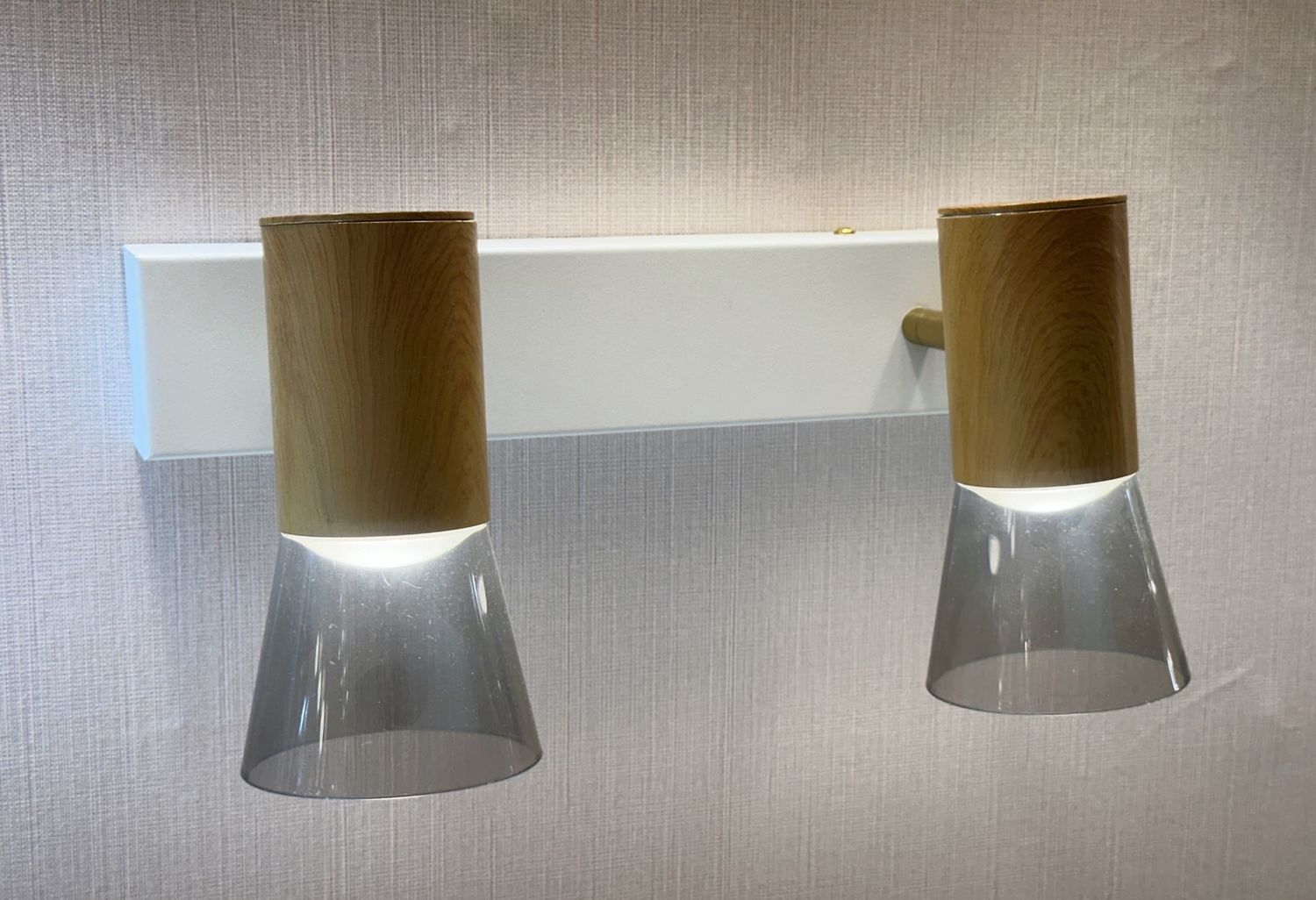 Halo Flare Vanity Light Matte White, Gold &amp; Chrome Cone Series, Colour: 0