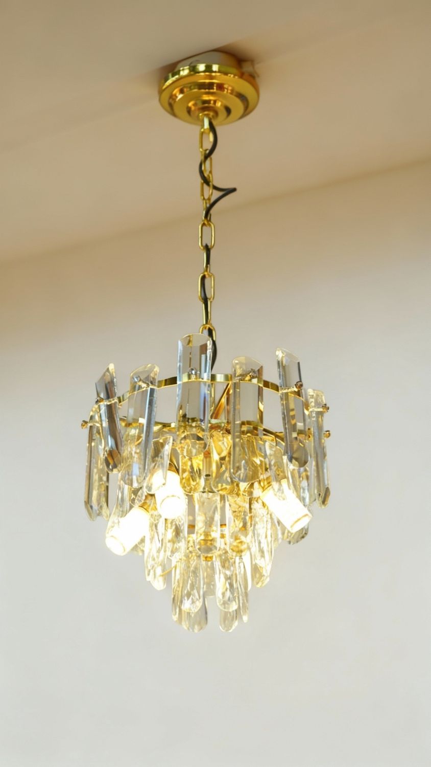 Lumière Drop: Crystal Prism Chandelier
