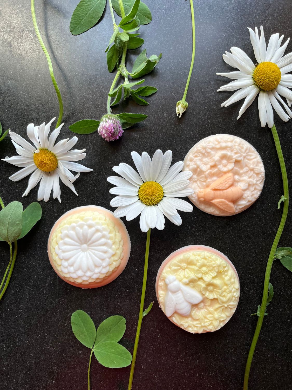Play with color and scent at our Summer Melt & Pour Creative Retreat on Saturday, August 2!