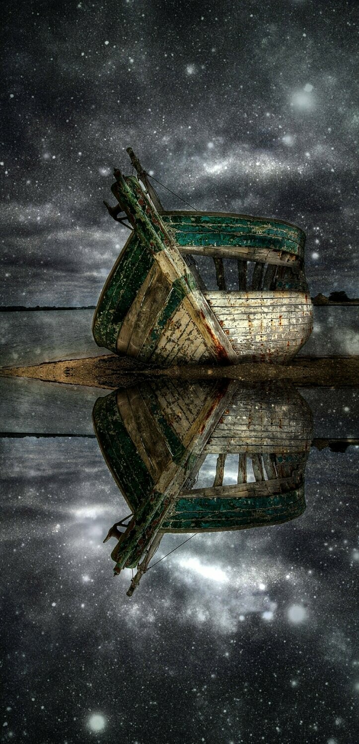 Boat On Water At Night  - Full Drill Diamond Painting - Specially ordered for you. Delivery is approximately 4 - 6 weeks.