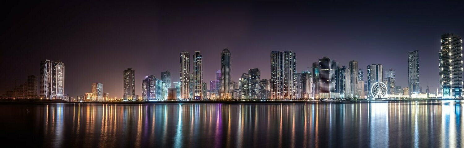 Panoramic City 02 (40 X 140cm Only) - Full Drill Diamond Painting - Specially ordered for you. Delivery is approximately 4 - 6 weeks.