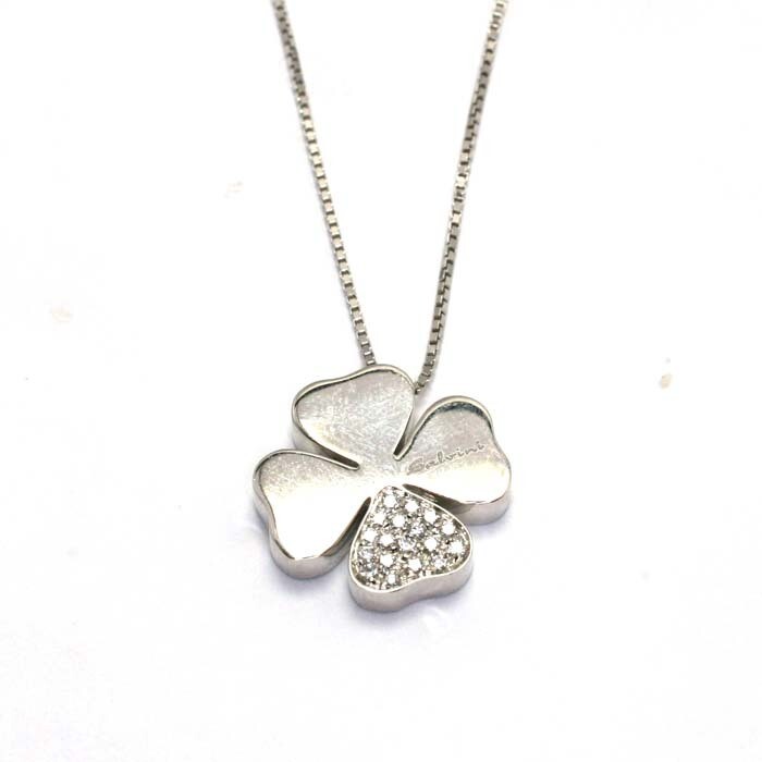 Collier oro bianco 18 kt con quadrifoglio e 1 petalo pavè