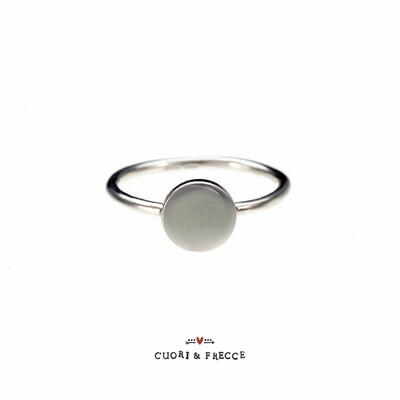 Anello in argento con tondo
