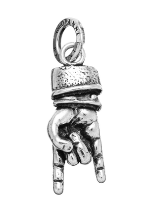 Charm Mano Corna Grandi
