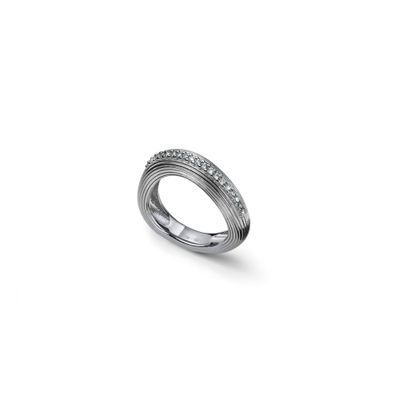 Anello in argento e zirconi