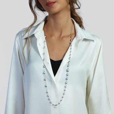 Collana lunga in argento satinato