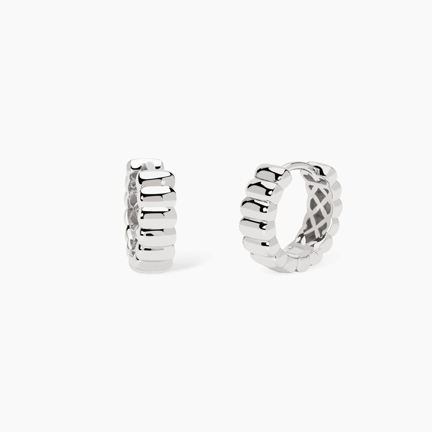 Orecchini a cerchio in argento rodiato JANE
