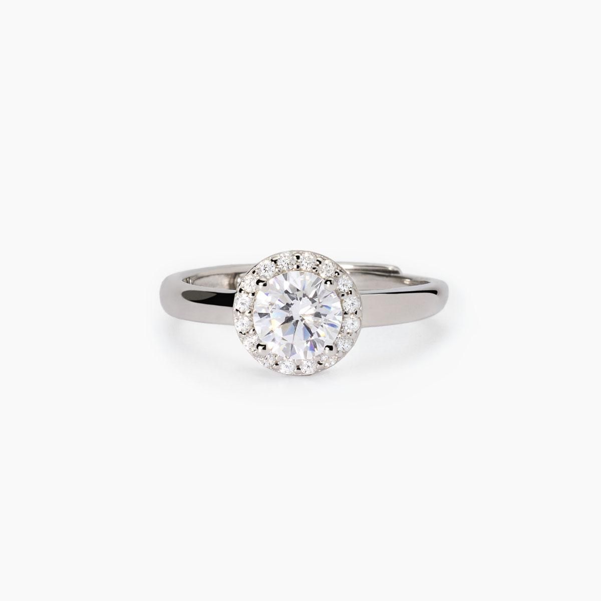 Anello da donna in argento con zirconi Revival