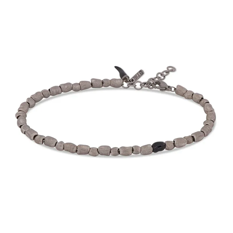 BRACCIALE UOMO CON SASSI PICCOLI IN TITANIO, SMALTO NERO E CORNETTO BRACCIALE UOMO CON SASSI PICCOLI IN TITANIO, SMALTO NERO E CORNETTO