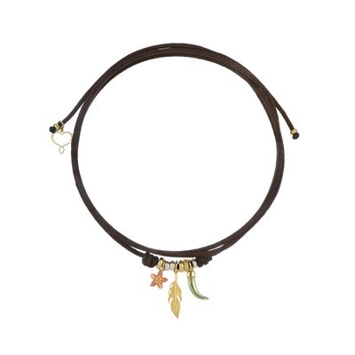 Girocollo cordino marrone Segni di Te con charms corno, piuma e fiore Girocollo cordino marrone Segni di Te con charms corno, piuma e fiore
