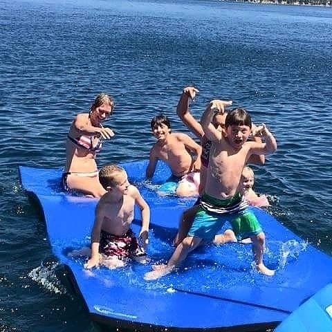 WavePad 10ft x 6ft Water Raft WavePad 10ft x 6ft Water Raft