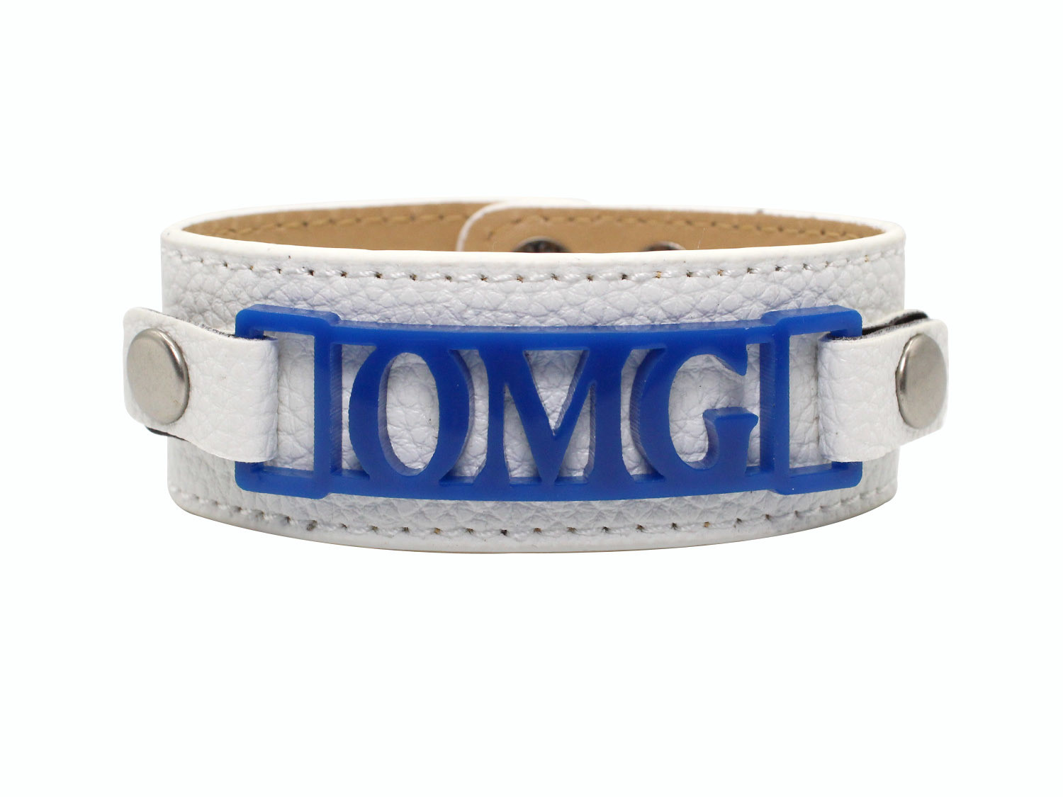 Classic Cuff with Zoe Style Plaque "OMG"