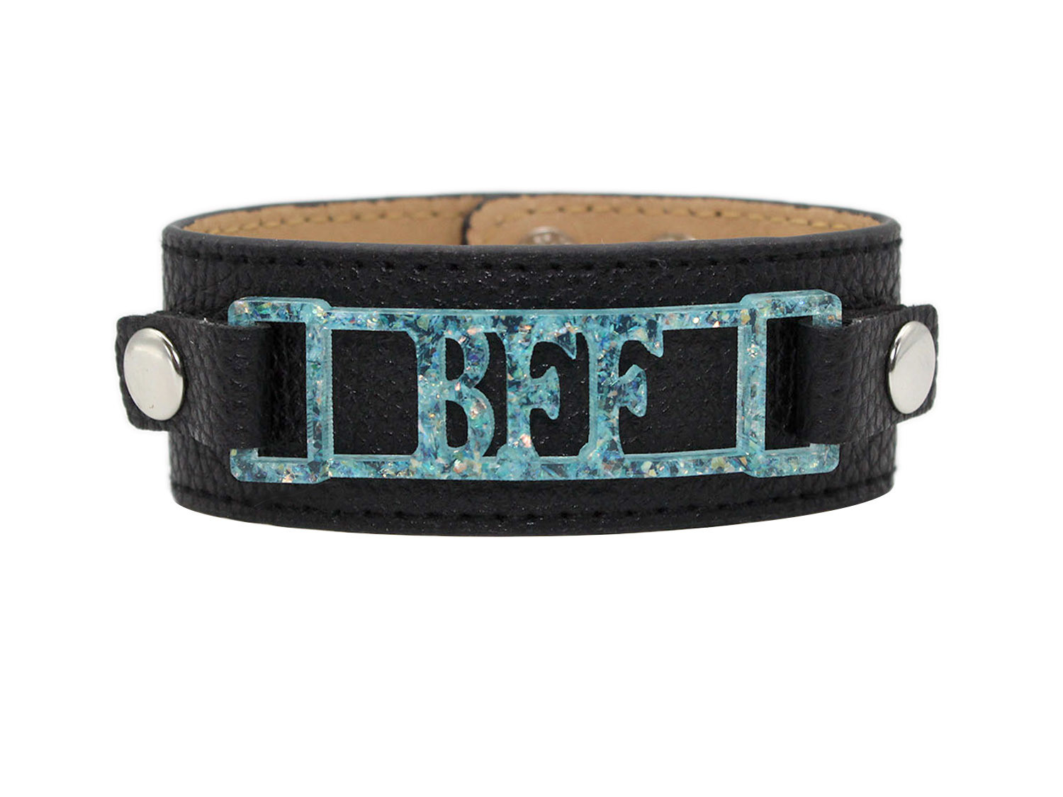 Classic Cuff with Zoe Style Plaque "BFF"