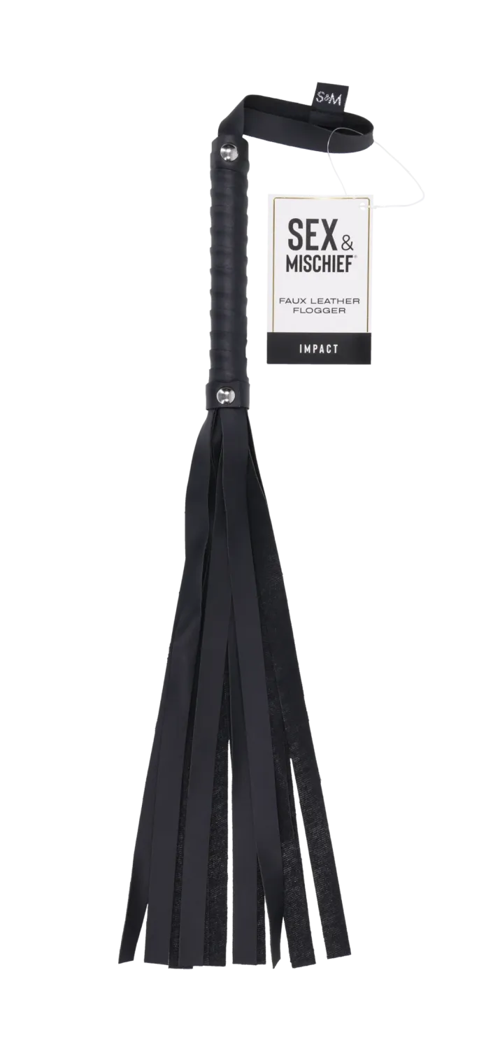 S&amp;M Black Leather Flogger