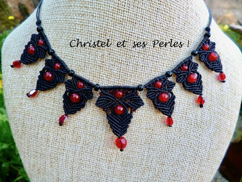 Collier macramé ras cou noir et perles Agate rouge