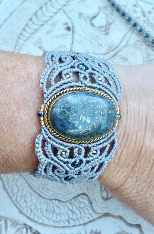 Bracelet macramé et Marcasite sertie laiton doré